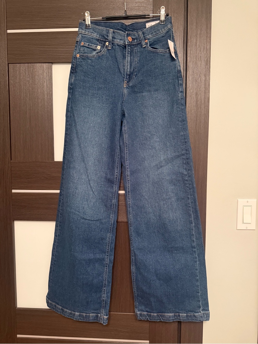 GAP  High-Rise Stride Jeans in Medium Blue Denim